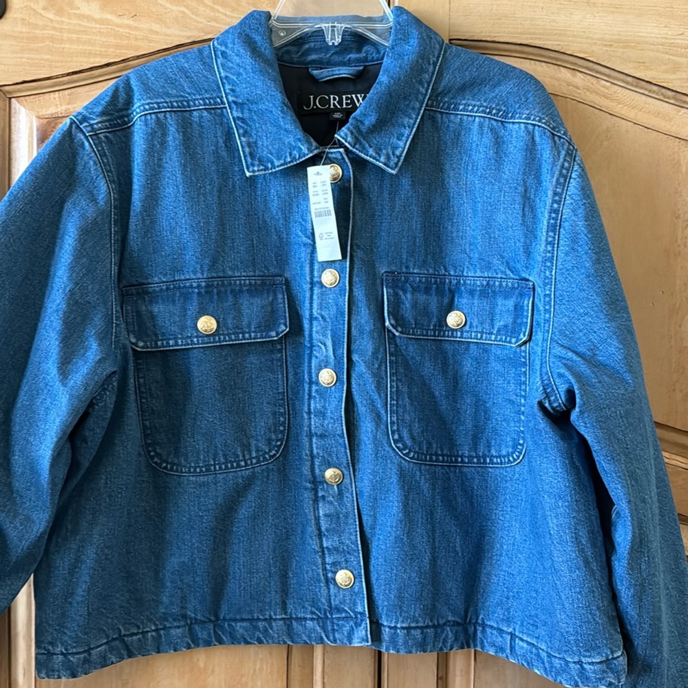 NWT- JCrew cropped puffer cropped  denim jacket in Harrow Wash. size XXL.